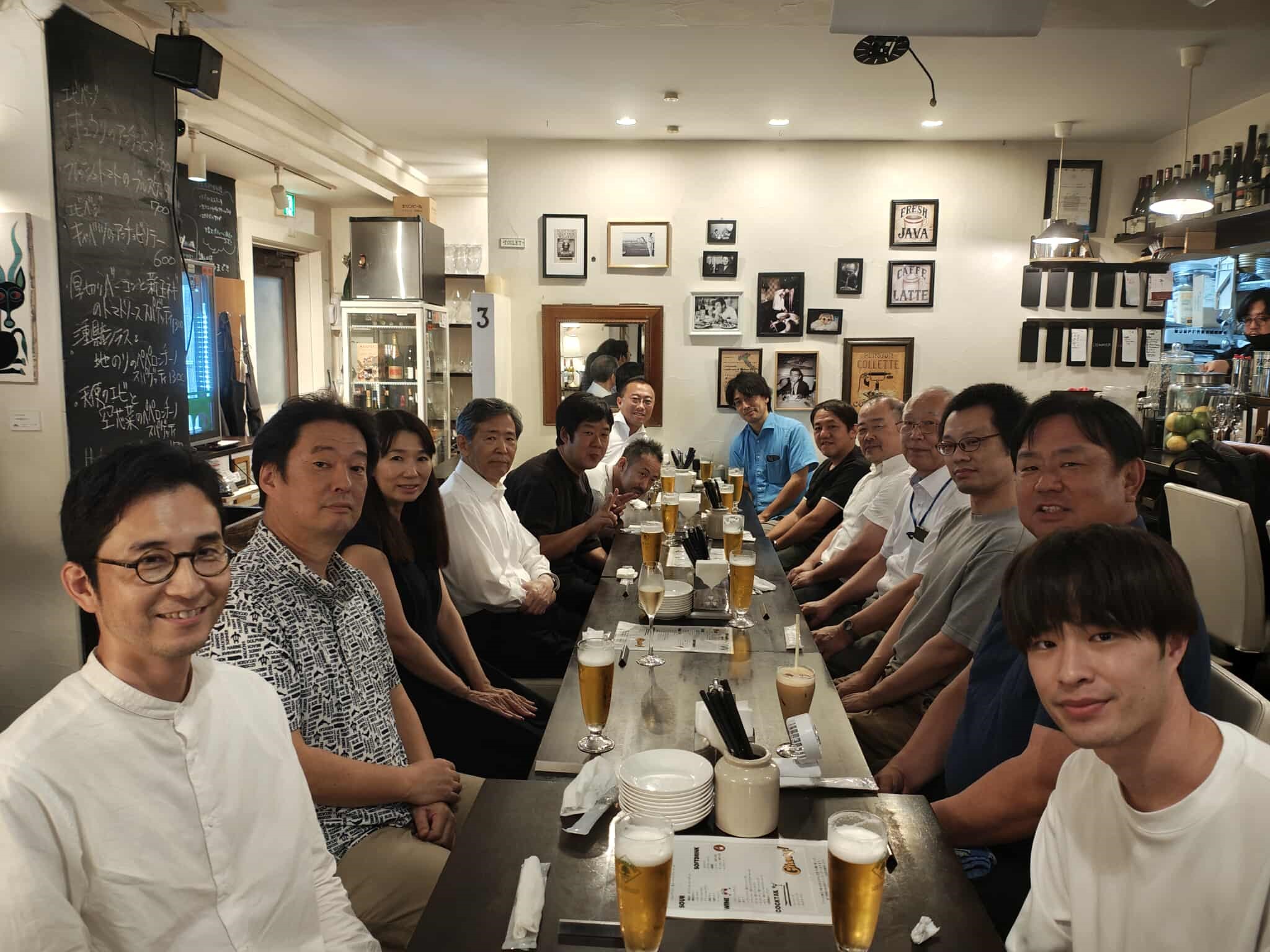 坂井田先生を囲んで懇親会